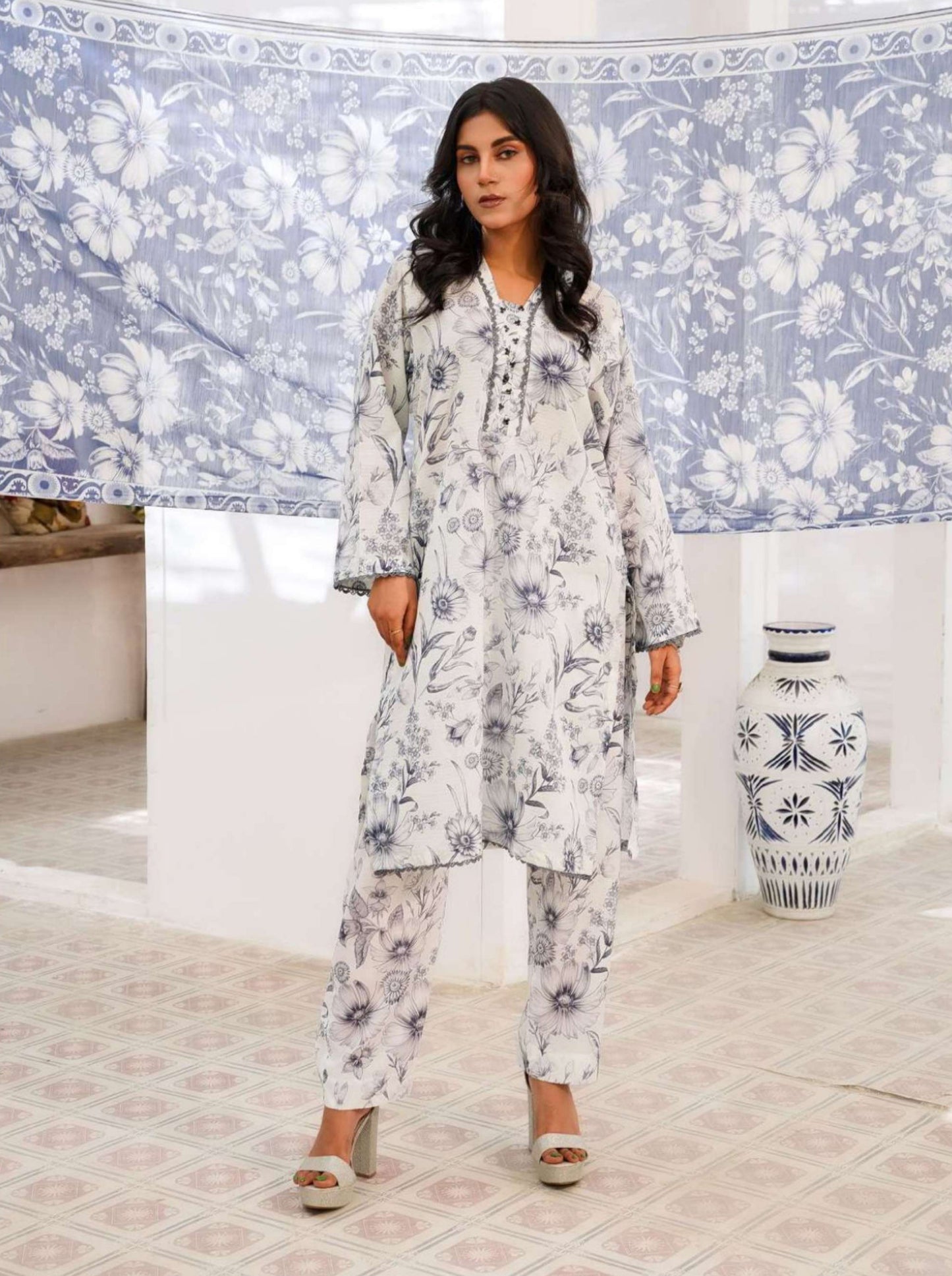 Bana Dora Luxe Lawn