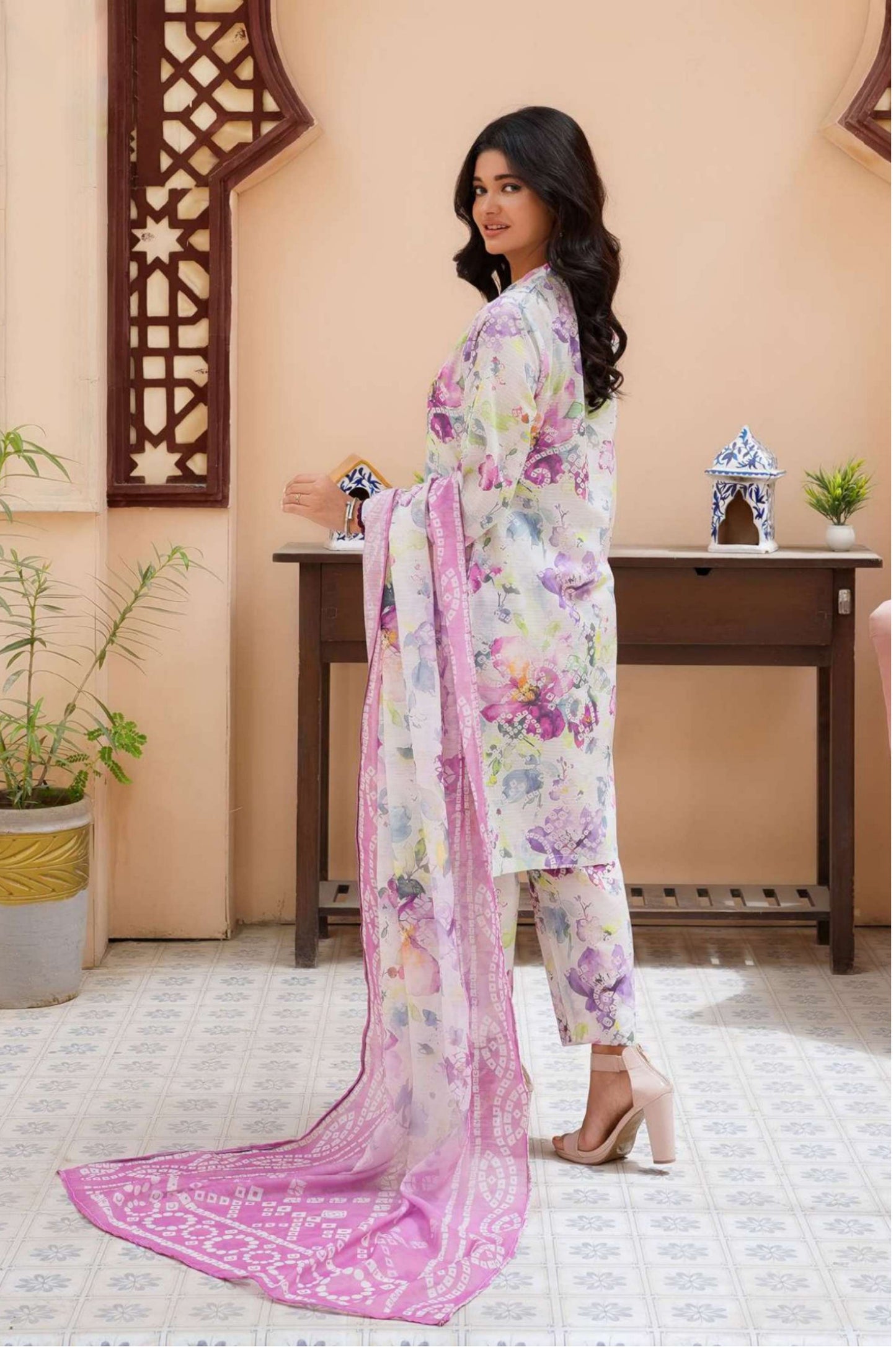 Bana Dora Luxe Lawn