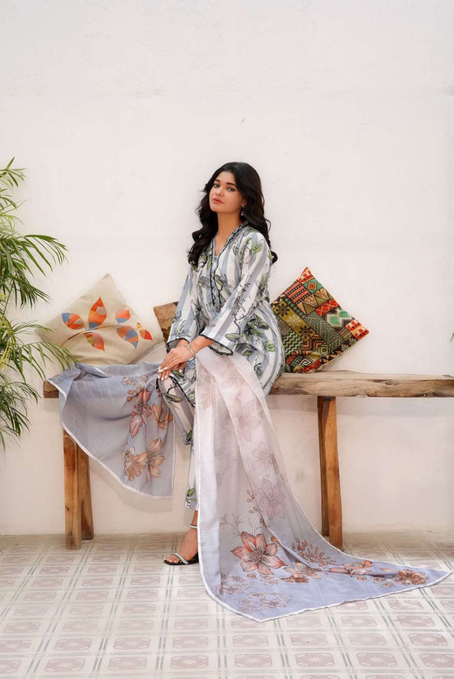 Bana Dora Luxe Lawn