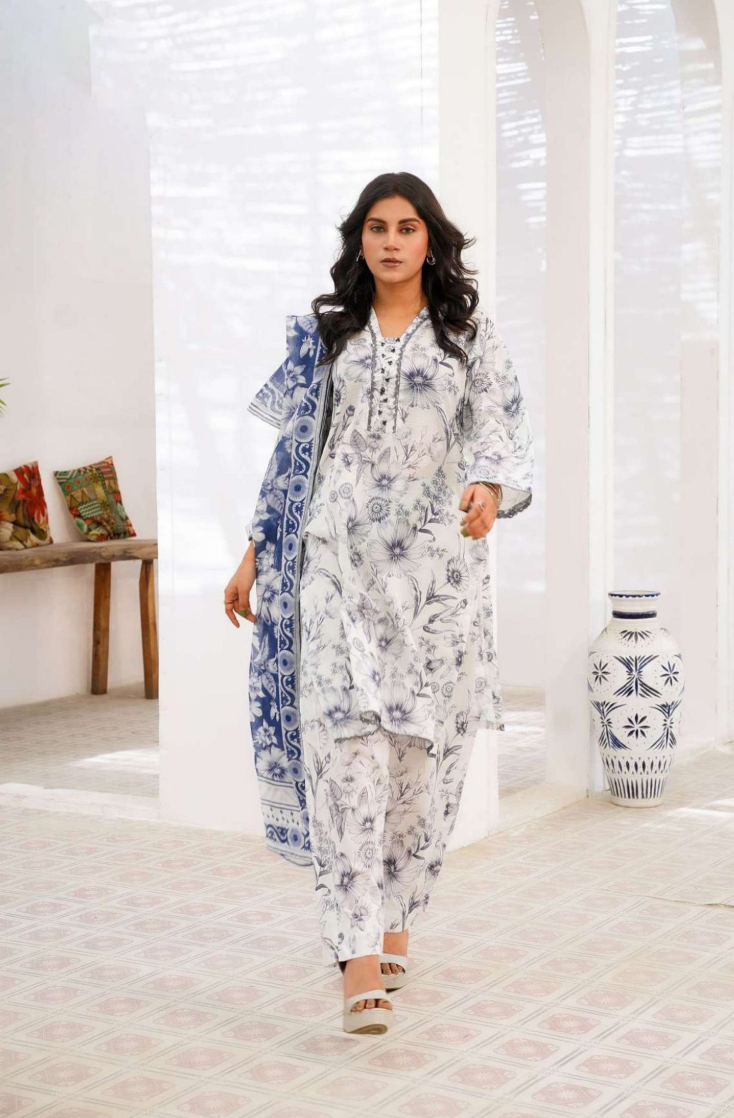 Bana Dora Luxe Lawn