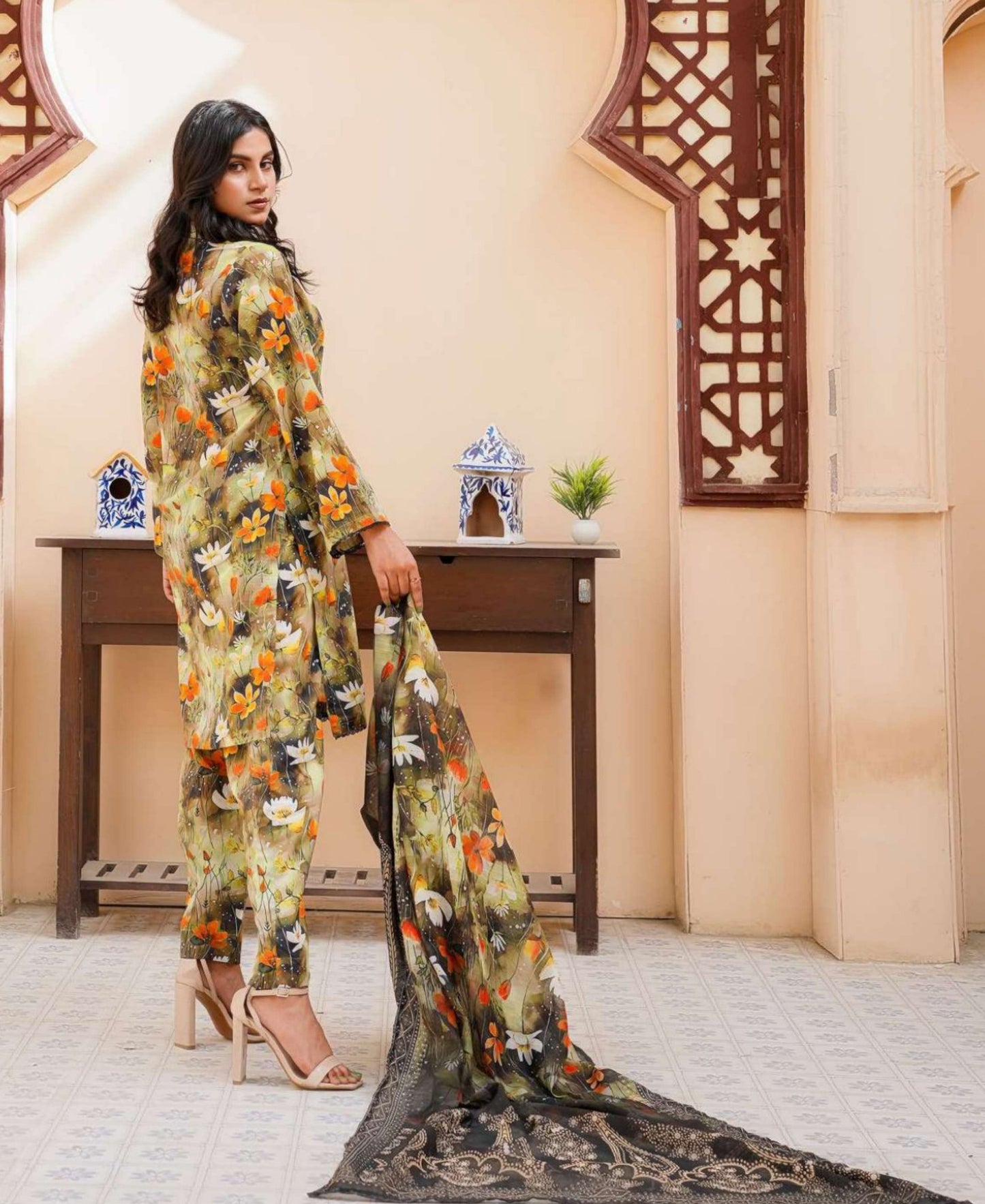 Bana Dora Luxe Lawn